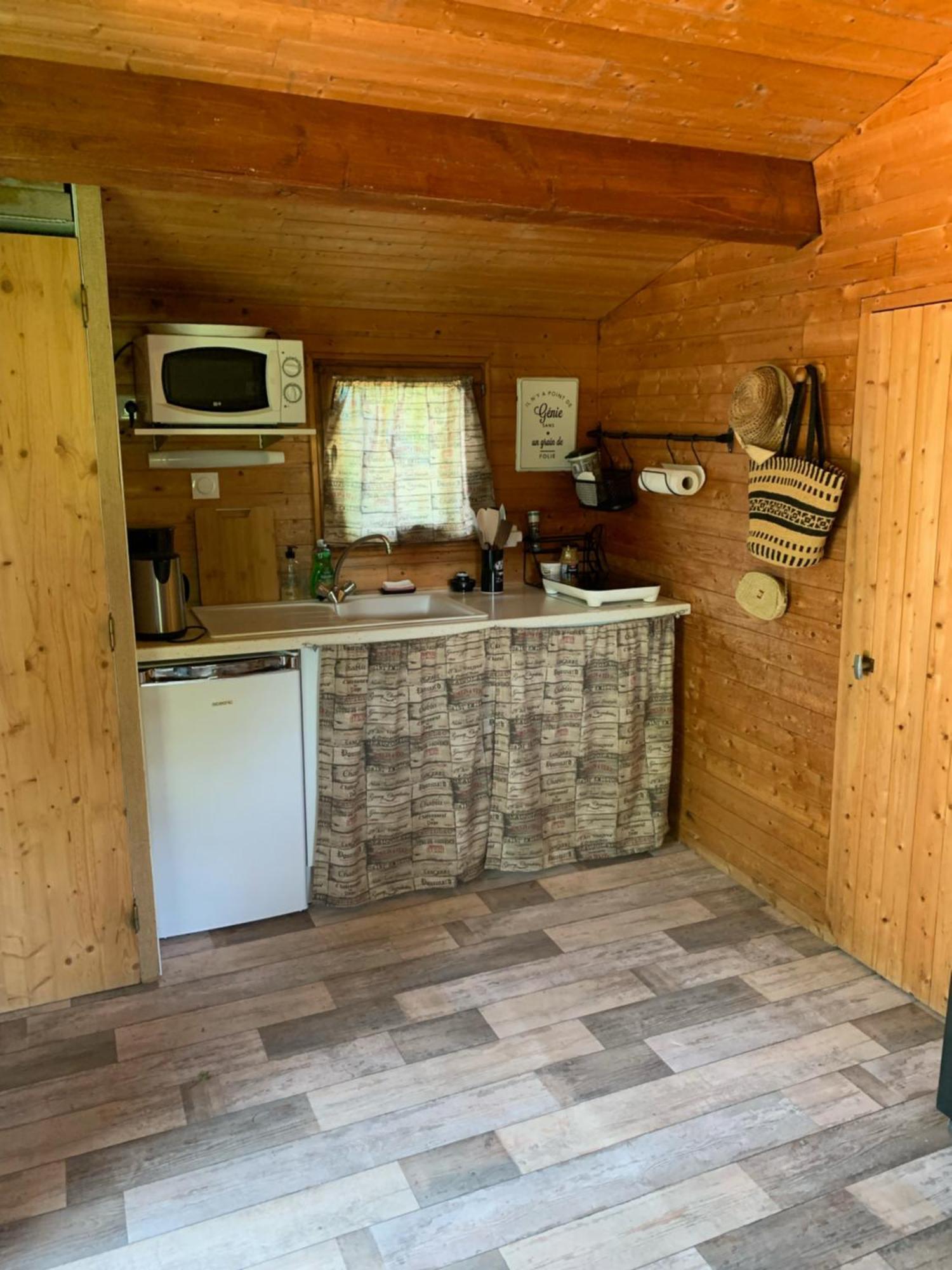 Les Petits Chalets De Dudu La Voulte-sur-Rhone Exterior foto